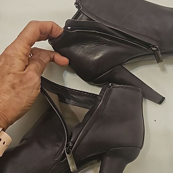 - BOTTEGA VENETA Purple Leather Platform Heels Slip On Heel Ankle Boots … - Picture 14 of 14